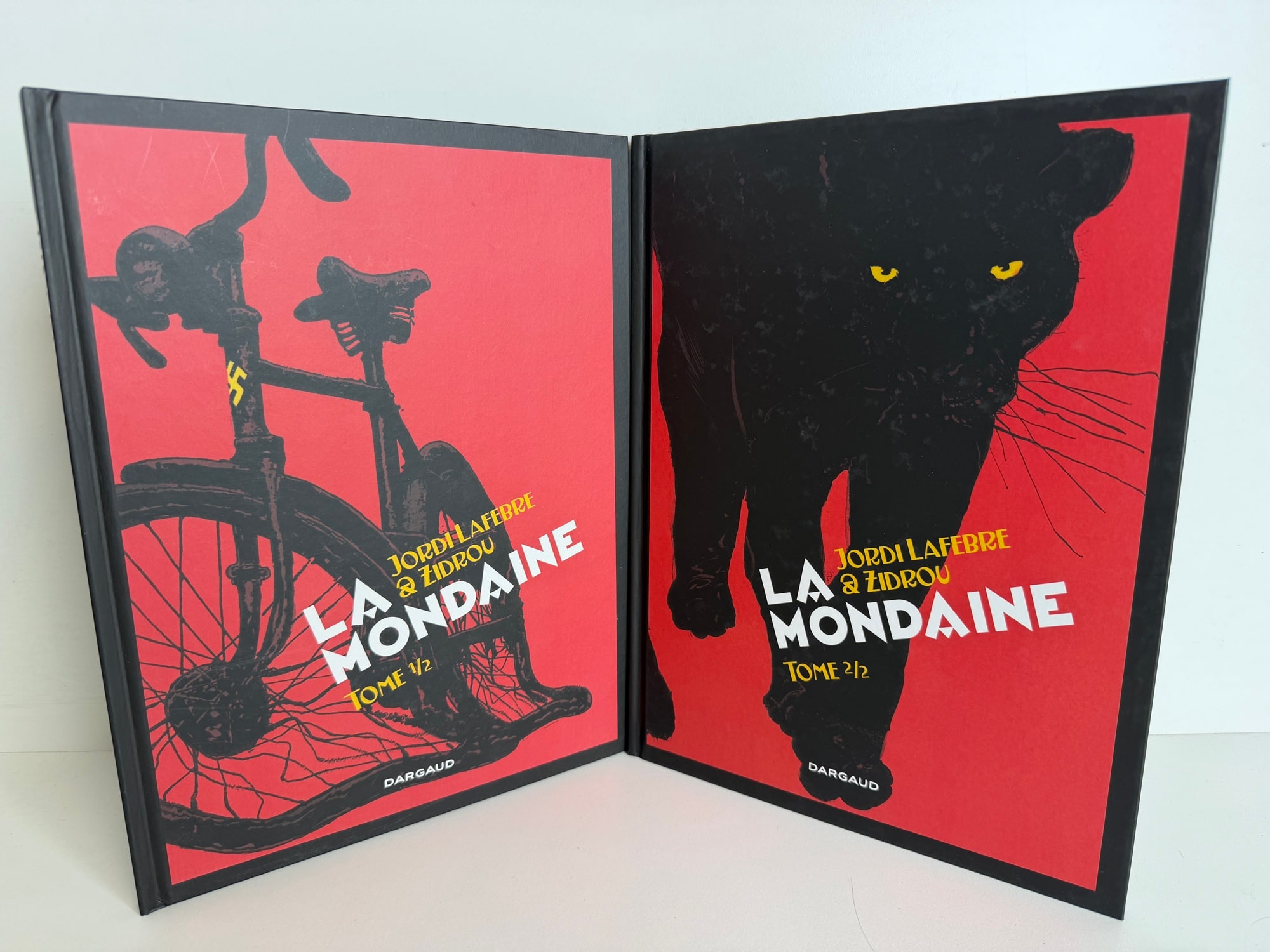 La Mondaine — 2 albums
